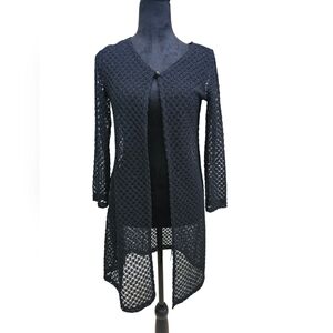 Black Open Weave Cardigan With Single Button Closure Per Seption Small